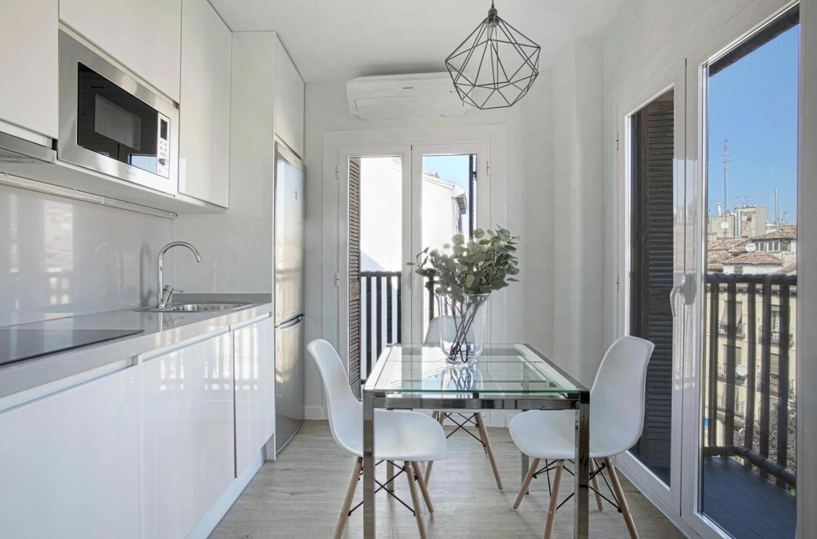 Genteel Home Cava Baja มาดริด ภายนอก รูปภาพ